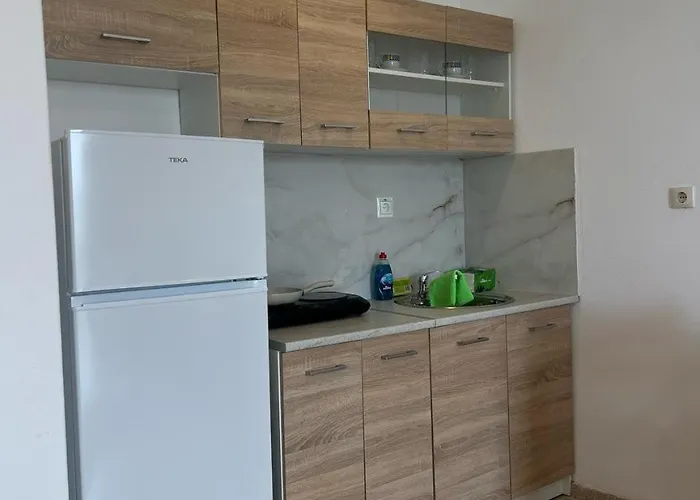 公寓 In Yialassi *